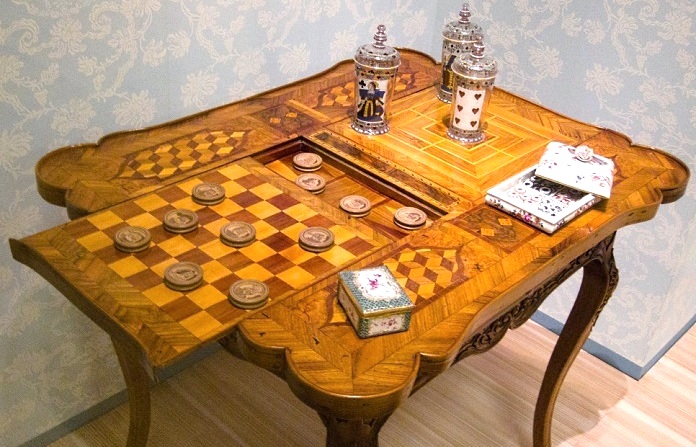 games and cards table 18th century