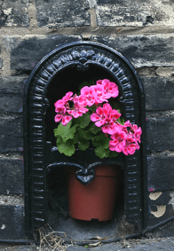 English boot scraper arch shape